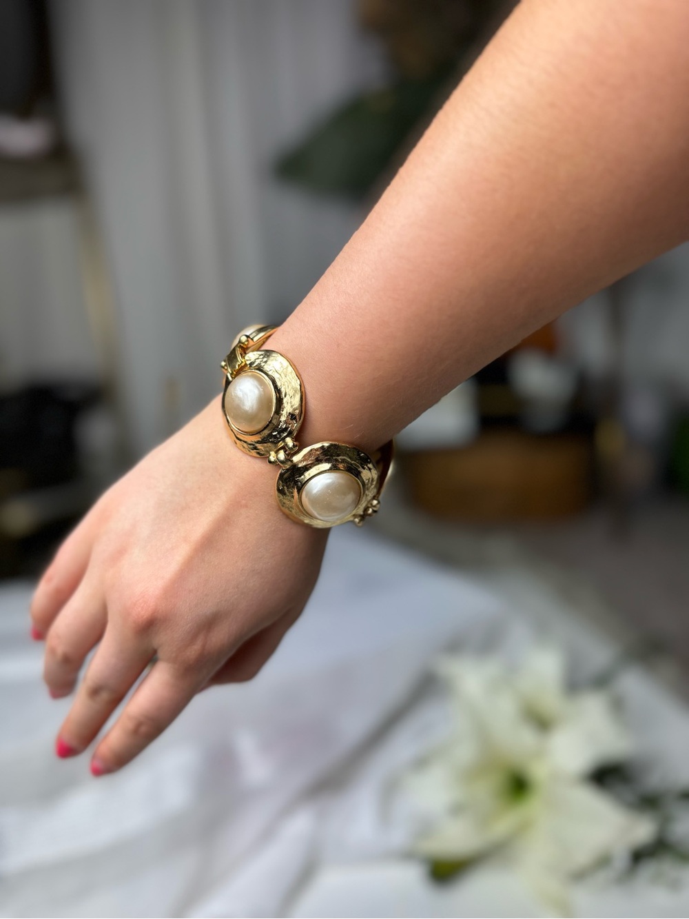 Yves Saint Laurent Gold-Tone Bracelet with Cream Pearl Cabochons - Picture 7 of 16